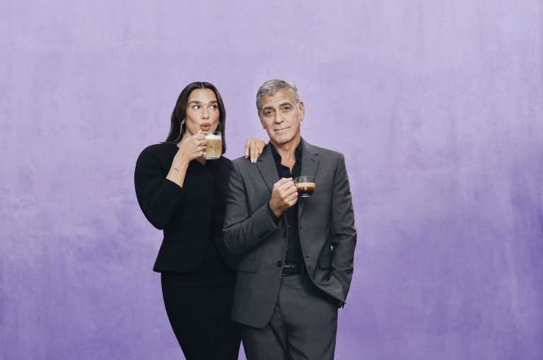 Dua Lipa, Nespresso’nun Yeni Global Marka Elçisi Oldu 
