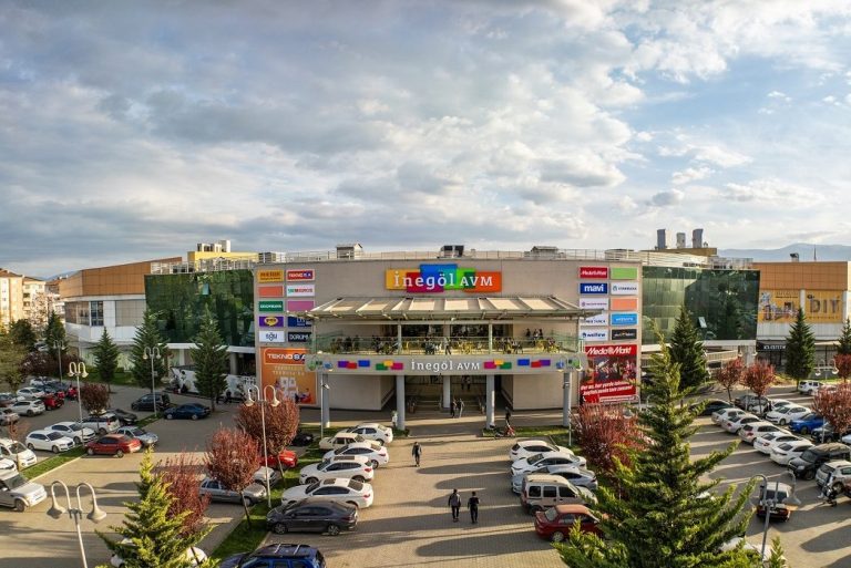 Nisan Ayı İnegöl AVM’de Çocuklar İçin Bayram Coşkusuna Dönüşüyor