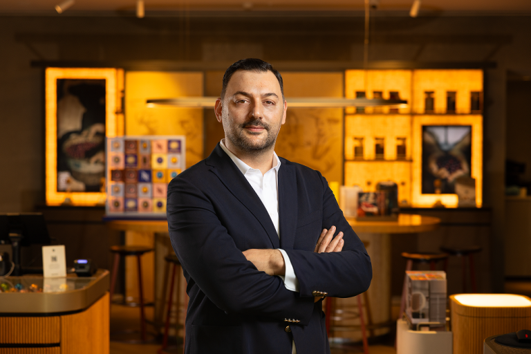 Ağustos 2025’ten Bu Yana Nespresso Türkiye’de Pazarlama Direktörü Olarak Görevini Sürdüren Emre Tezel, Nespresso Türkiye Genel Müdürü Olarak Atandı.