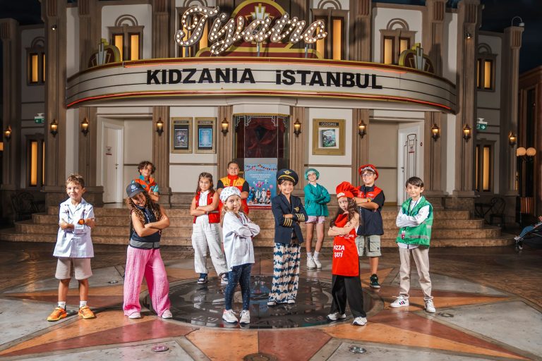 KidZania İstanbul’da Tatilin Keyfi                                                                  Yaz Kulübü ile Çıkıyor