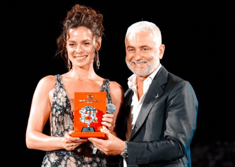 Özge Özpirinçci’ye İtalya’da Uluslararası Ödül