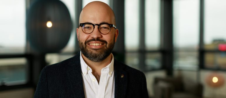 Bayer Türkiye’de Üst Düzey Atama André Santiago Silva, 1 Eylül 2026 İtibarıyla Bayer İlaç Türkiye ve İran Ülke Grubu Başkanı Olarak Atandı.